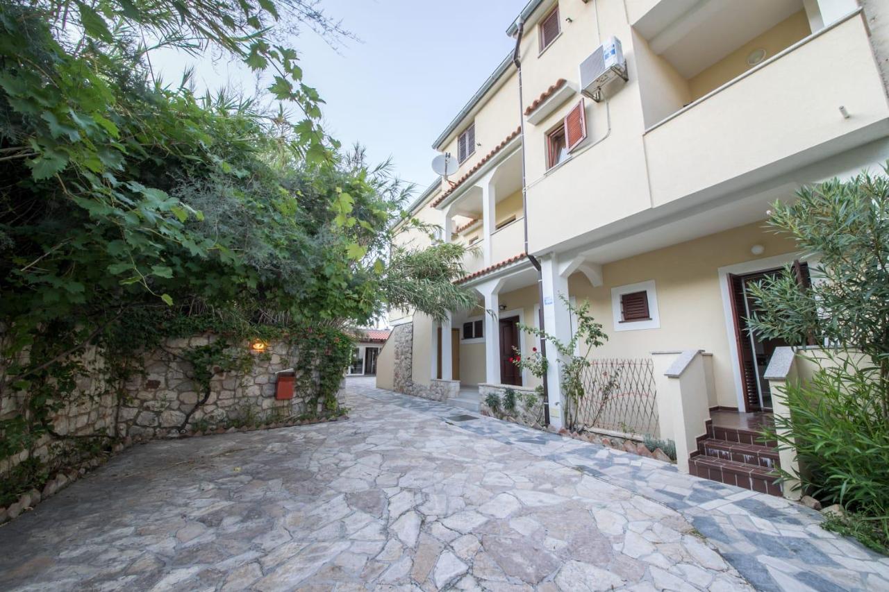 Mb Bed&Breakfast Pag Town Dış mekan fotoğraf