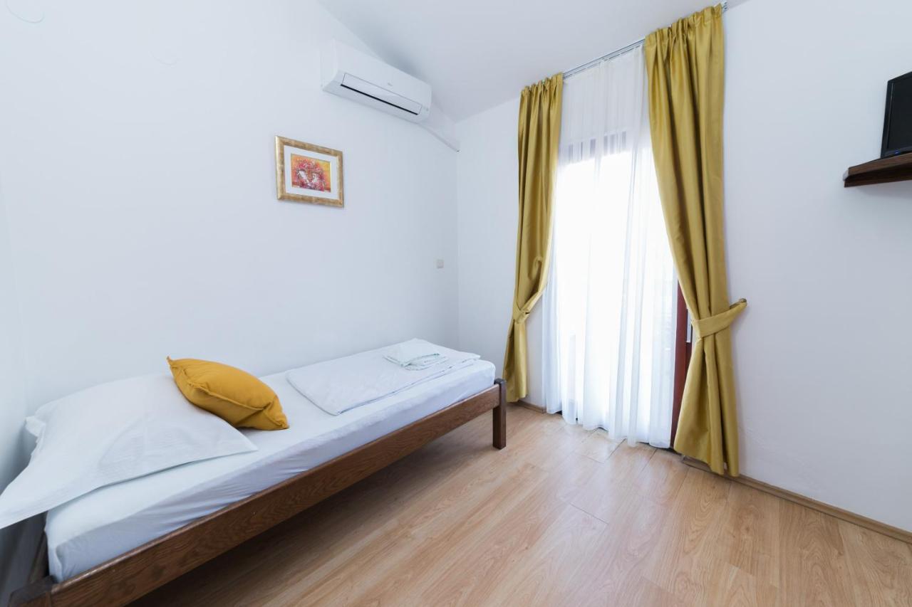 Mb Bed&Breakfast Pag Town Dış mekan fotoğraf