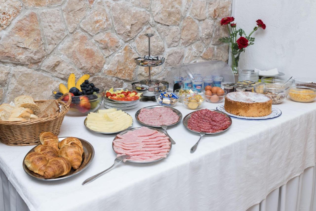 Mb Bed&Breakfast Pag Town Dış mekan fotoğraf
